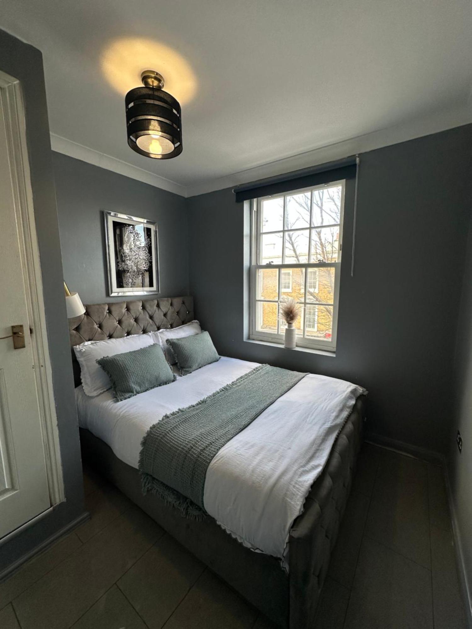 "Bright & Spacious" 3 Bedroom Flat By Kings Cross, St Pancras Station!!!!64 London Exterior photo