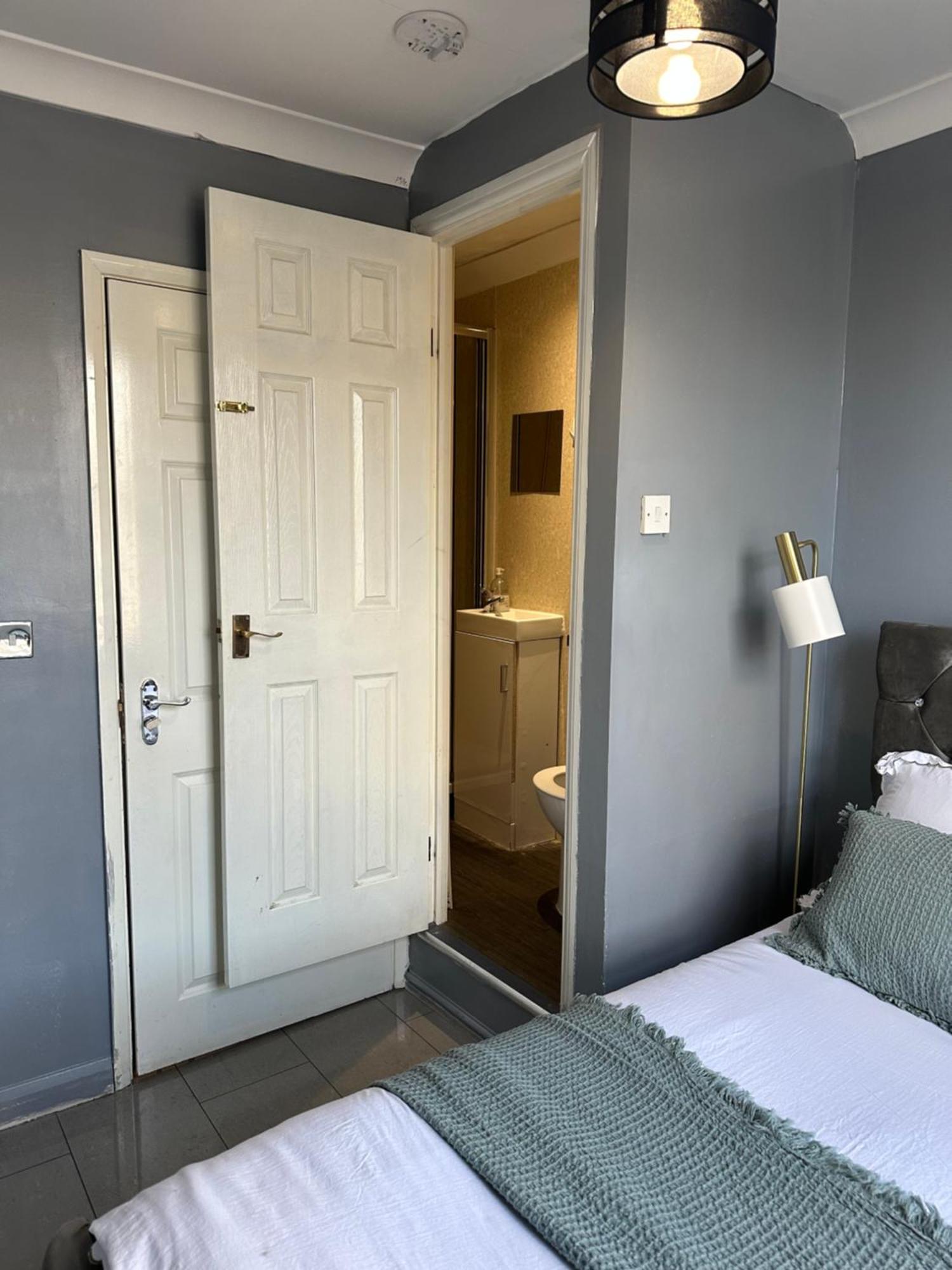 "Bright & Spacious" 3 Bedroom Flat By Kings Cross, St Pancras Station!!!!64 London Exterior photo