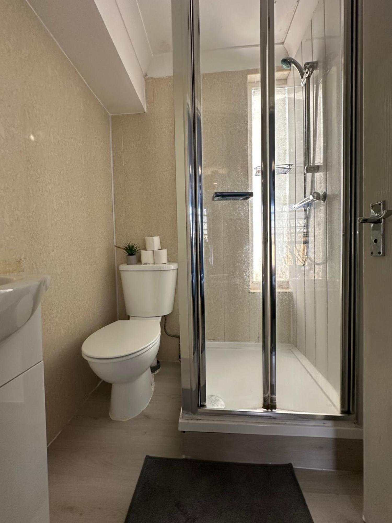 "Bright & Spacious" 3 Bedroom Flat By Kings Cross, St Pancras Station!!!!64 London Exterior photo
