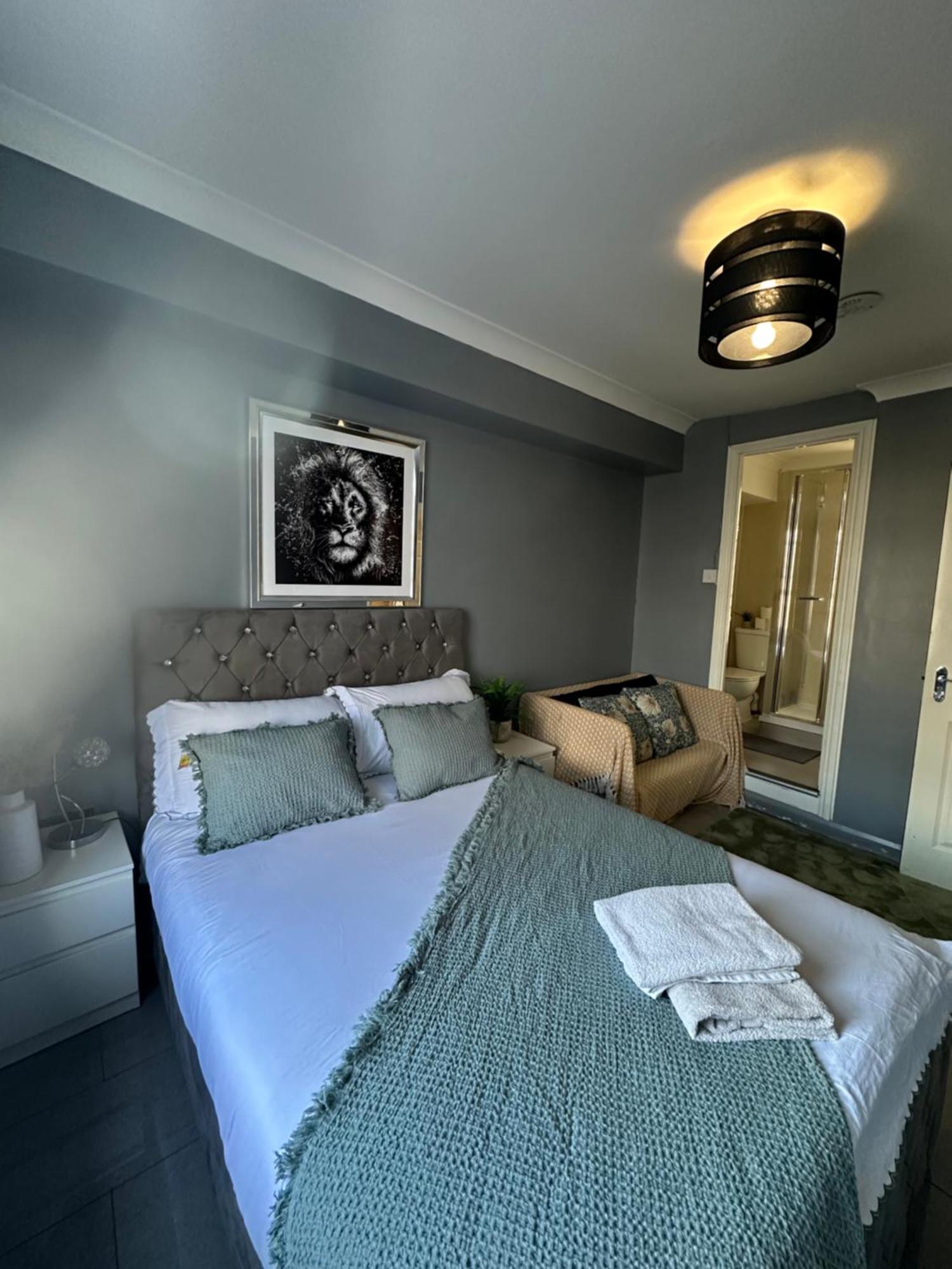 "Bright & Spacious" 3 Bedroom Flat By Kings Cross, St Pancras Station!!!!64 London Exterior photo
