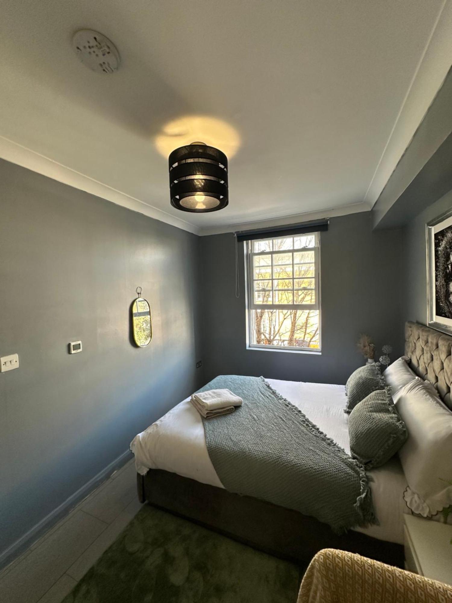 "Bright & Spacious" 3 Bedroom Flat By Kings Cross, St Pancras Station!!!!64 London Exterior photo